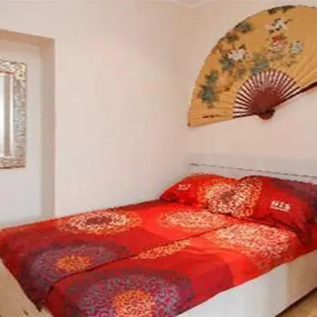 One Bedroom Vibe Apartment