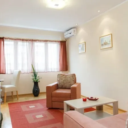 One Bedroom Vibe Apartment *