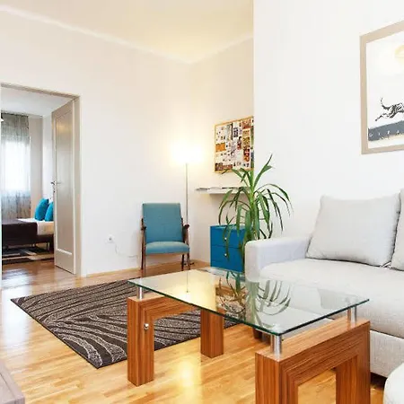 One Bedroom Vibe